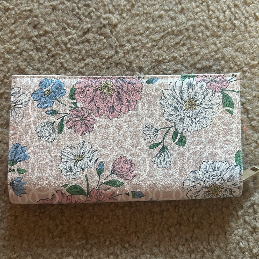 Wallet - Picture 2 of 5